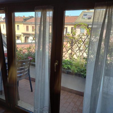 The Boheme Vintage Junior Suite ---- Cozy & Quiet & Comfortable With Private Bathroom & Fully Equipped Kitchenette & Cozy Balcony - Lift To 4Th Floor - Metro' Verde -Green Subway Porta Genova Mediolan Zewnętrze zdjęcie